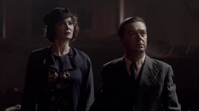 Oui, monsieur. - Agatha Christie's Poirot