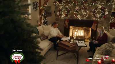Our favorite
morning-show couple, - Good Morning Christmas!