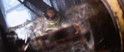 Our hyper-speed crystal
was totally destroyed. - Lightyear
