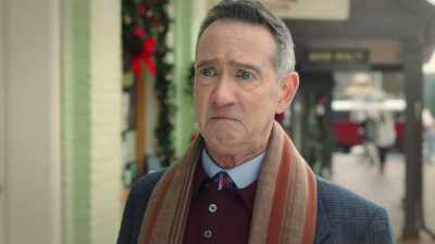 Our poor carolers aren't
just stranded without - A Taste of Christmas