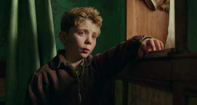 - Out where?
- Outside, dummy. - Jojo Rabbit