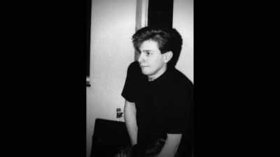 ♪ Outside  ♪ - Duran Duran: There's Something You Should Know
