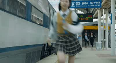 - Over here! - Train to Busan