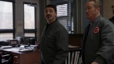 - Over here. - Chicago Fire