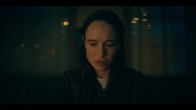 [overhead lights buzzing] - The Umbrella Academy