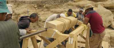 [overlapping chatter] - Secrets of the Saqqara Tomb