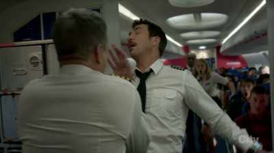 - Ow! Aah!
- [PASSENGERS GASPING] - LA to Vegas