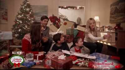 (Owen laughs) - Christmas at Graceland: Home for the Holidays
