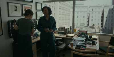 - Owen's a material witness.
- What does that mean? - The Last Thing He Told Me