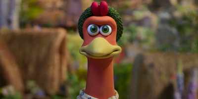 -[owl hooting]
-[tense music playing] - Chicken Run: Dawn of the Nugget