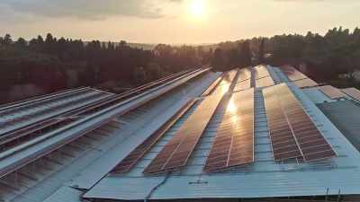 Owned by Tesla, SolarCity
is now the largest provider - Tech Billionaires: Elon Musk