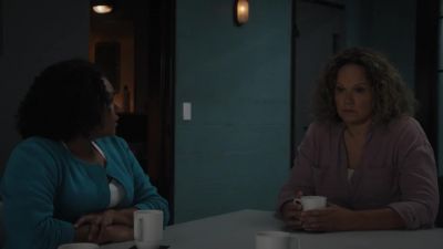 Oy, is she gonna out you? - Wentworth