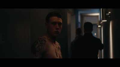 OZ: Oi, Preston, man,
put some fucking clothes on. - Femme