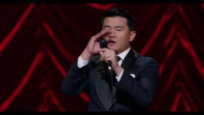 Packaging just knocking into each other, - Ronny Chieng: Asian Comedian Destroys America!