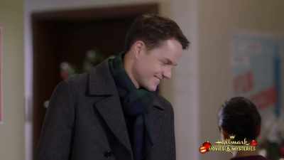 Paging Dr. Gillis.
Paging Dr. Gillis. - Holiday Hearts