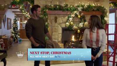 Paige was just telling me about
all the cool Christmas things - Coyote Creek Christmas