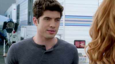 (Paige) Previously on
"Famous In Love.." - Famous in Love