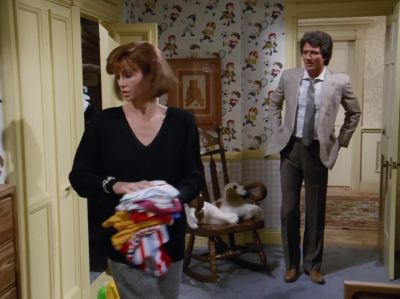 - Pam?
- Bobby. - Dallas