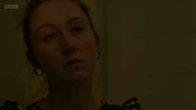 PAM HUMS A MELODY - Chloe