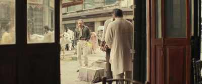 [PANDEY SCREAMING]
- [GRUNTING] - Shantaram
