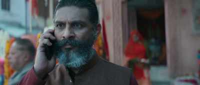 Pandit, got your granddaughter's photo?
Is it clear? - Mardaani 2