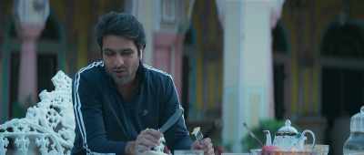 Pandit-ji, make it quick.
I'm running out of time. - Mardaani 2