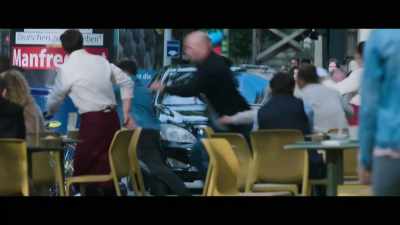 (PANICKED SHOUTS AND SCREAMS) - The Day of the Jackal
