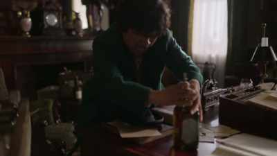 -(PANTING)
-(GOVERNOR SPEAKING INDISTINCTLY) - The Artful Dodger