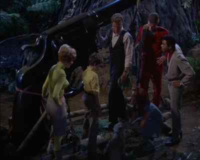 [ Panting ]
I'm okay. - Land of the Giants