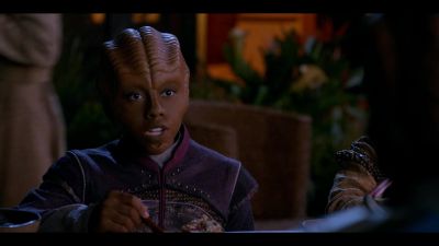 Papa, I want to go watch the luminites. - The Orville