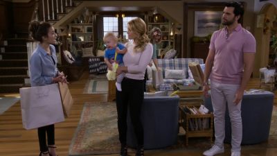 Papa, you're doing my hair later? - Fuller House