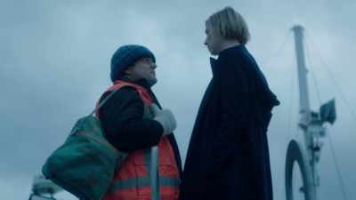 * Papa's gonna buy you
a diamond ring * - The Kettering Incident