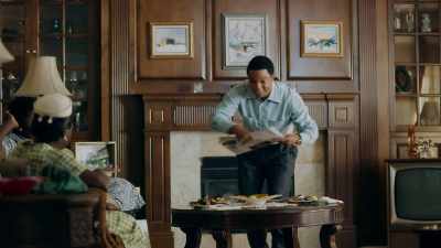[paper rustles] - Robin Roberts Presents: Mahalia