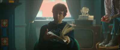 (papers rustling) - Young Werther