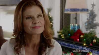¶ Mistletoe is waiting - Once Upon a Christmas Miracle