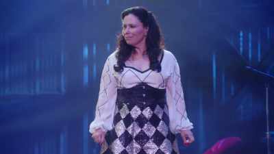 Parcă n-are acel je ne sais quoi. - Alex Borstein: Corsets & Clown Suits