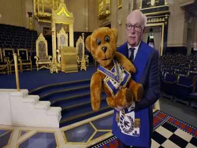 -Pardon?
-[enunciating] "Brilliant." - Inside the Freemasons