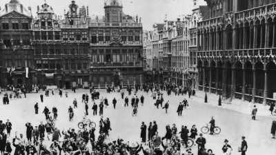 Paris fell within days,
Brussels early September. - World War II: Race to Victory