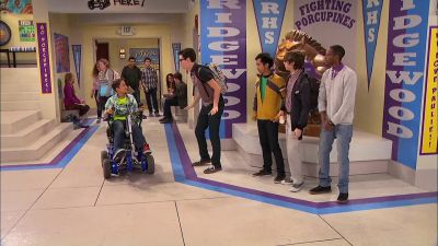 PARKER, I KNOW YOU'RE - Liv and Maddie