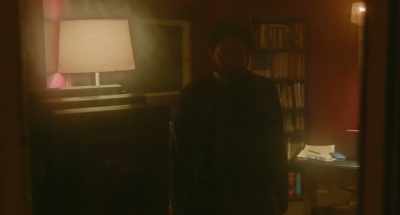 -PARKER: It wasn't her?
-MADELINE: Who was it? - The Mistress