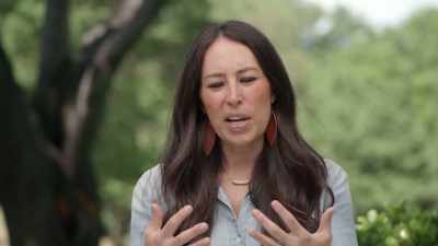 Part of me is wanting to bring
out that front fireplace, - Fixer Upper: Behind the Design
