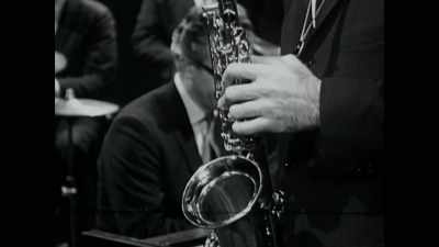 Part of what makes jazz
interesting - Listening to Kenny G