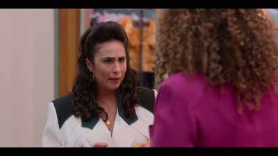 Part-time. How
else do you think - Gordita Chronicles