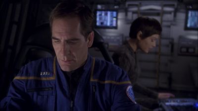 Particle density is increasing We should be entering the nebula - Star Trek: Enterprise