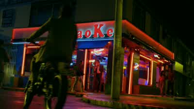 Party time in Zona Rosa. - Narcos