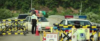 - Pass?
- Thank you, thank you - Fabricated City