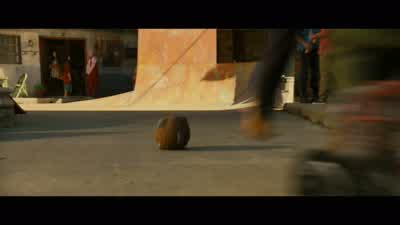 Pass the ball! - Alita: Battle Angel