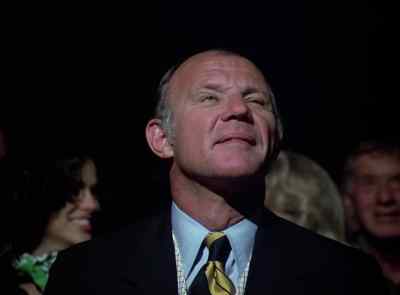 PASSENGER: Hey! What's going on? - The Six Million Dollar Man