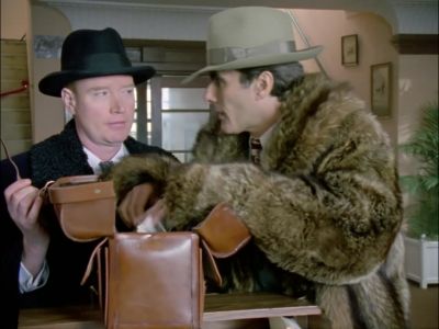 Passengers to Johannesburg,
this way please. - Agatha Christie's Poirot