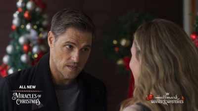 Pat, my company
is moving me to Seattle. - A Godwink Christmas: Second Chance, First Love